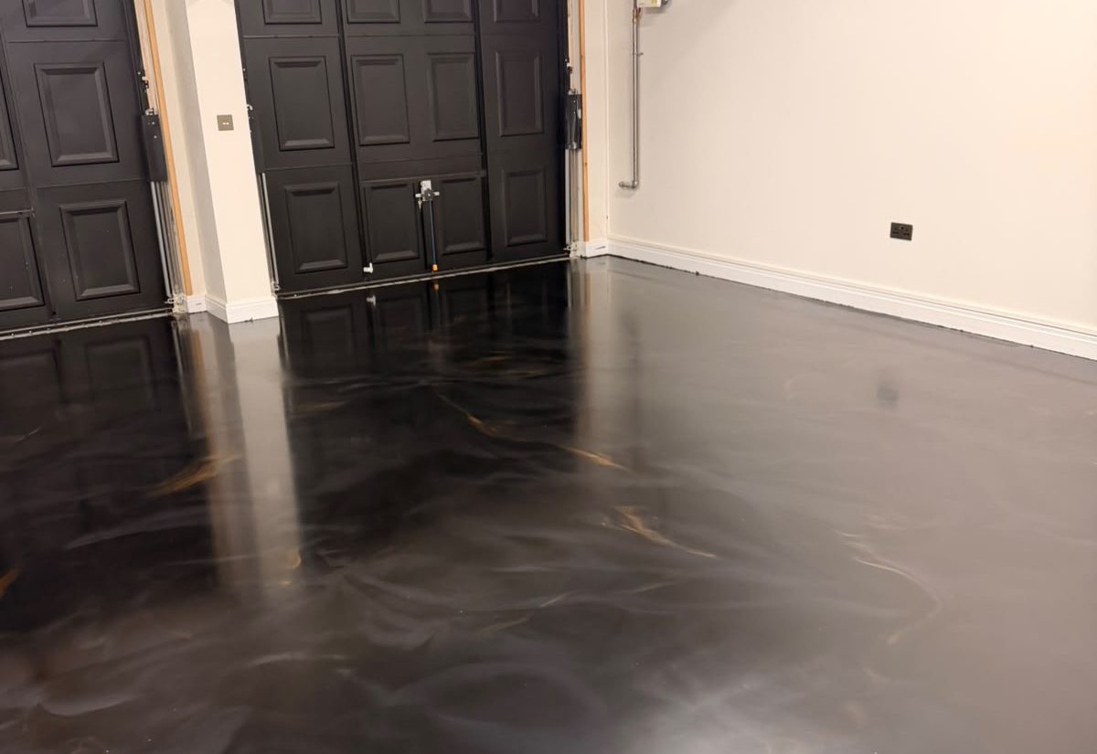 Finished epoxy resin garage floor coating